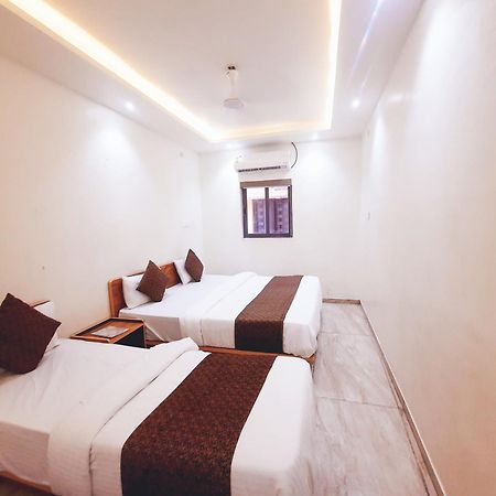 Hotel Nova Pride Radźkot Zewnętrze zdjęcie
