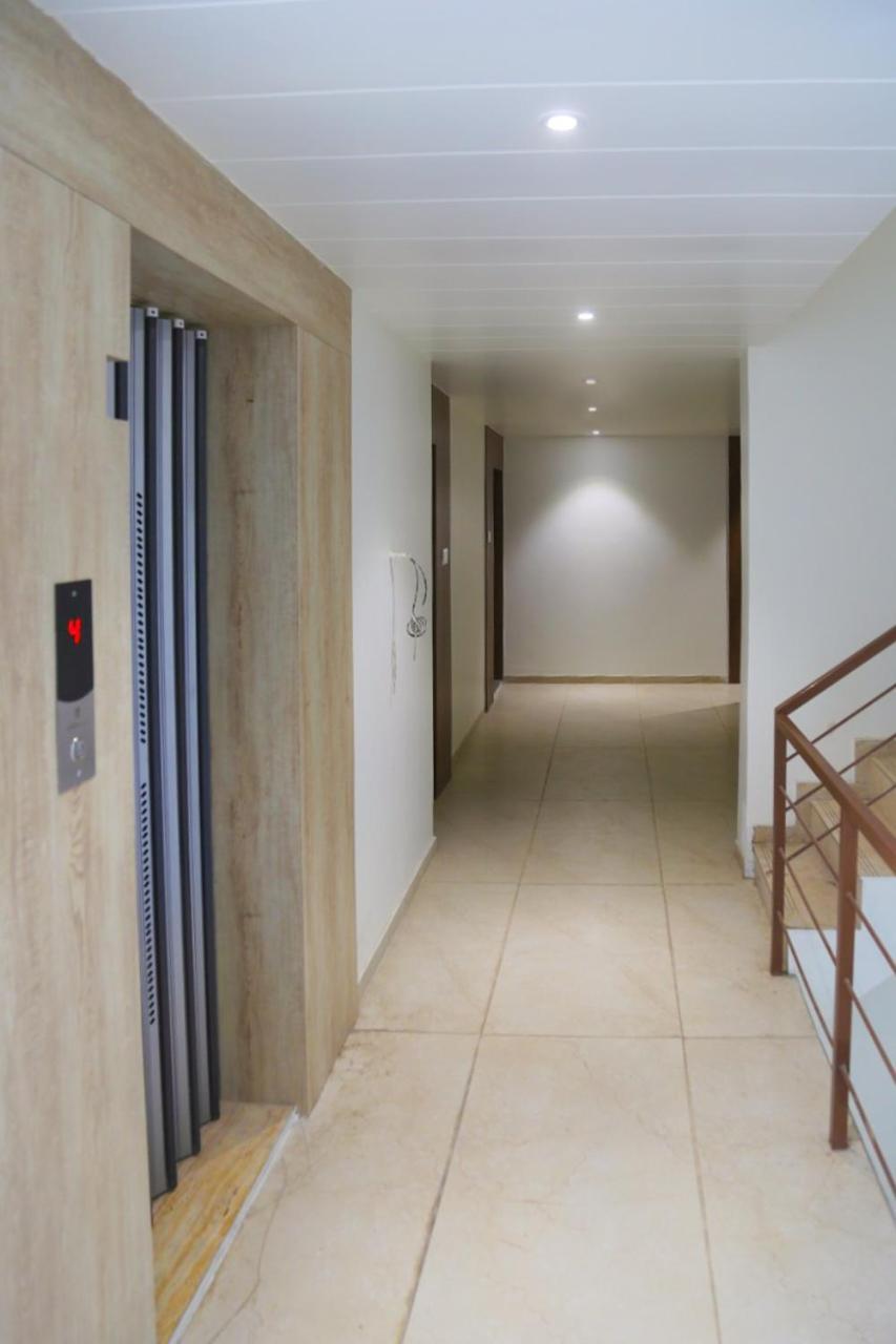 Hotel Nova Pride Radźkot Zewnętrze zdjęcie
