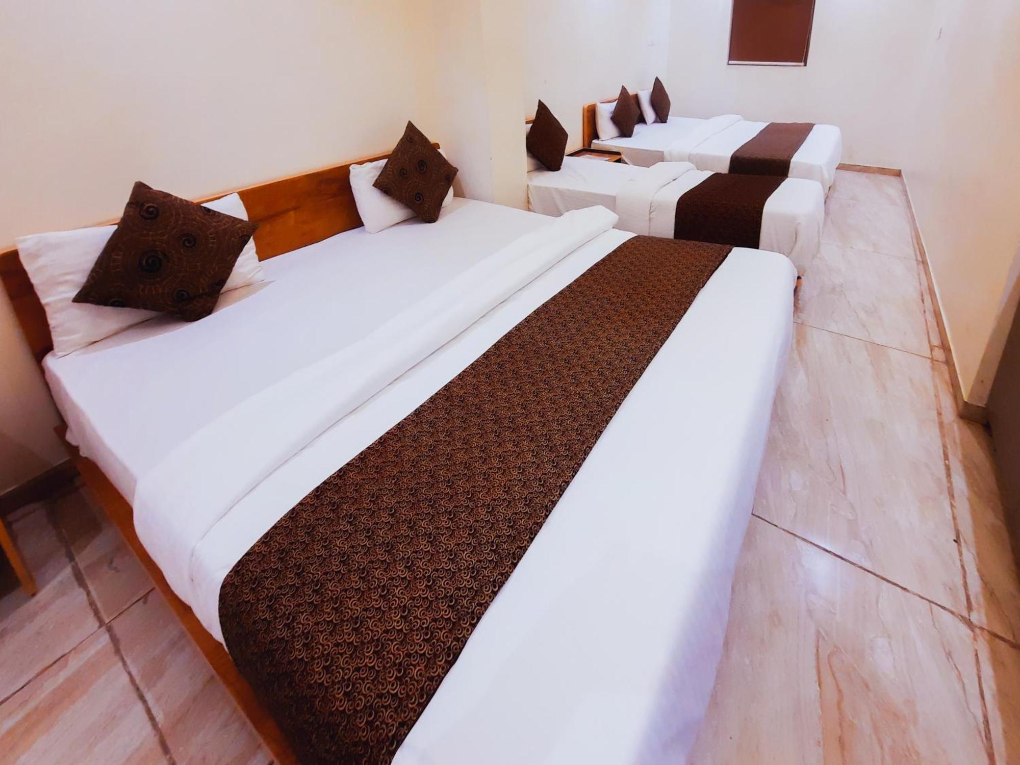 Hotel Nova Pride Radźkot Zewnętrze zdjęcie